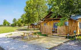 Willkommen im Glamping-Zelt